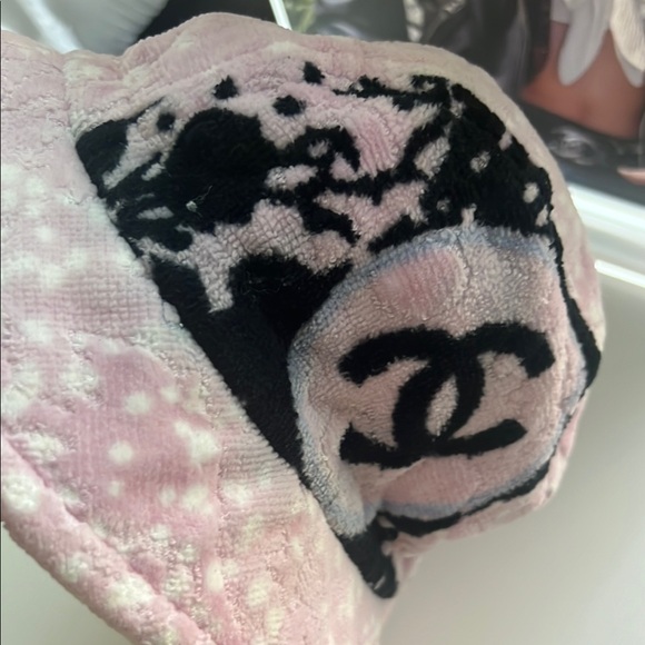 Chanel Bucket Hat - Picture 4 of 5